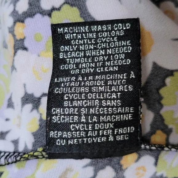 CATHERINE MALANDRINDO sz M black white purple floral print stretchy blouse top - Picture 2 of 8